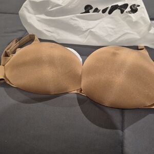 SKIMS Brown Padded Bra With Nipples. New With Tags